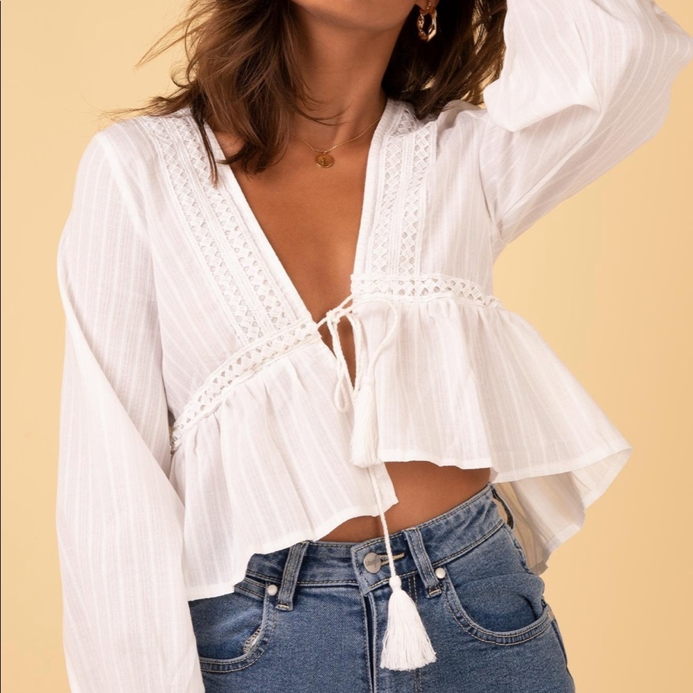 Rain dance front tie white top